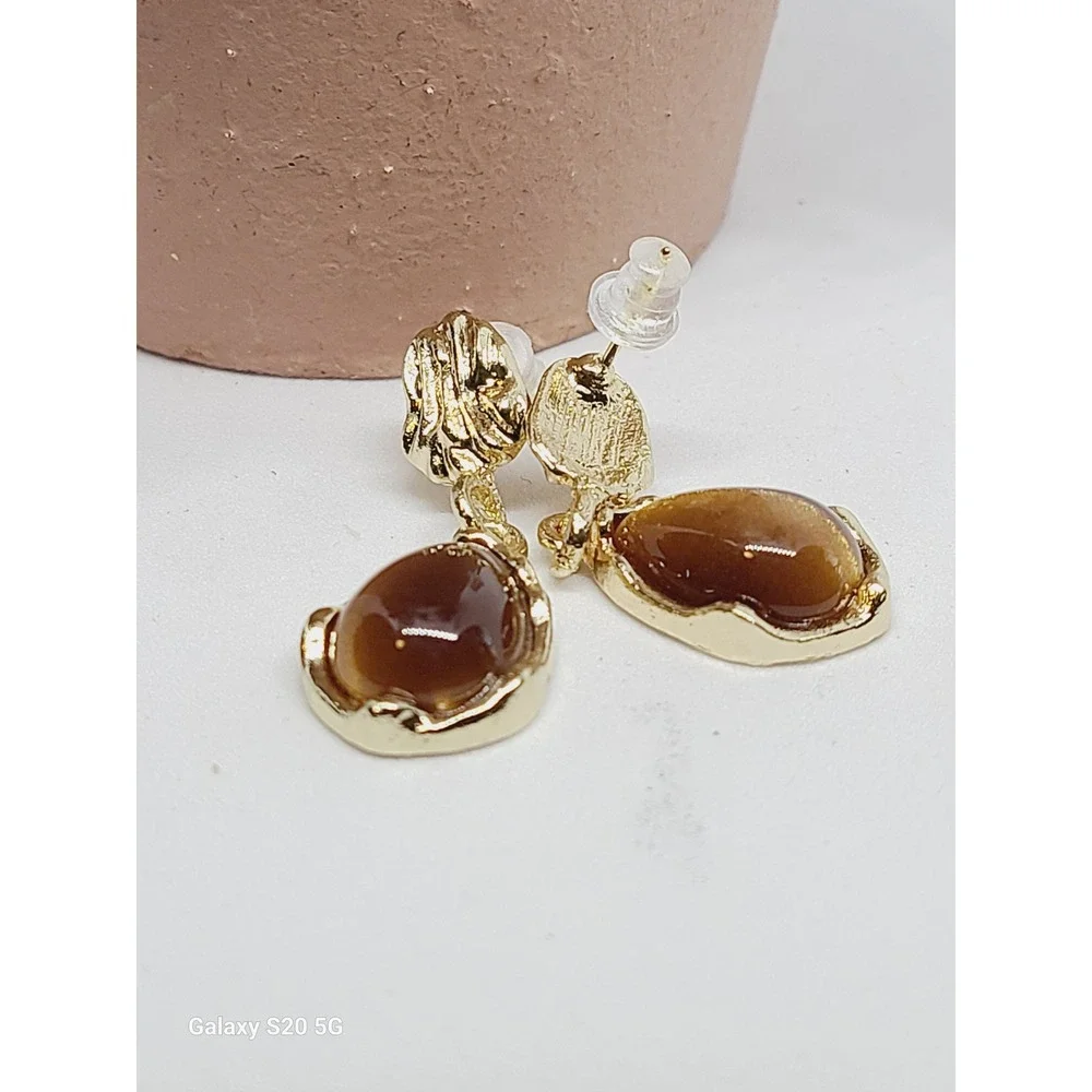 Gold Tone Amber Teardrop Drop Earrings Textured Hammered‎ Dangle Vintage Style